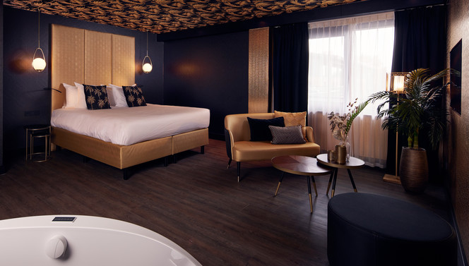 Golden suite bed